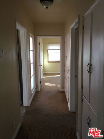 4425 VICTORIA PARK Place, Los Angeles, CA 90019