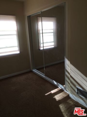 4425 VICTORIA PARK Place, Los Angeles, CA 90019