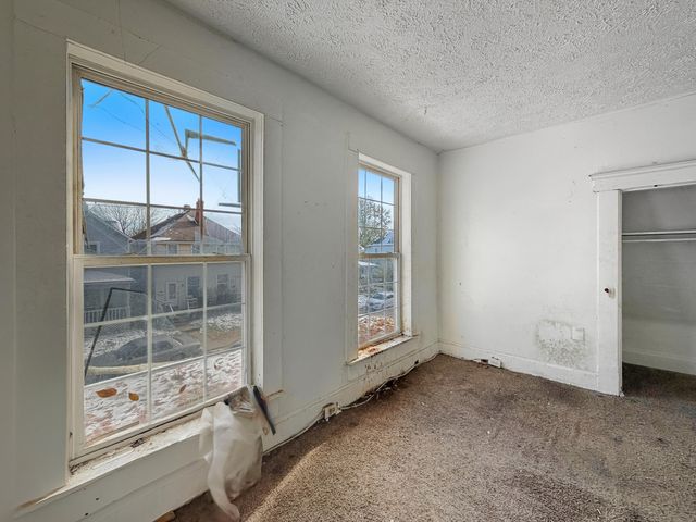 57 S Eureka Avenue, Columbus, OH 43204