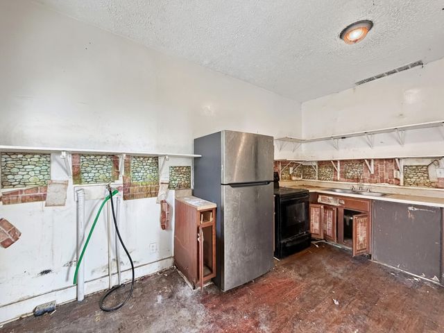 57 S Eureka Avenue, Columbus, OH 43204