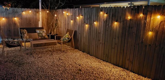 20 SE 12th St, Dania Beach, FL 33004