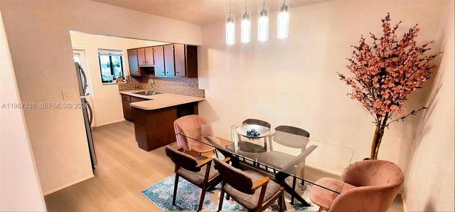 20 SE 12th St, Dania Beach, FL 33004