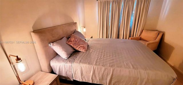 20 SE 12th St, Dania Beach, FL 33004