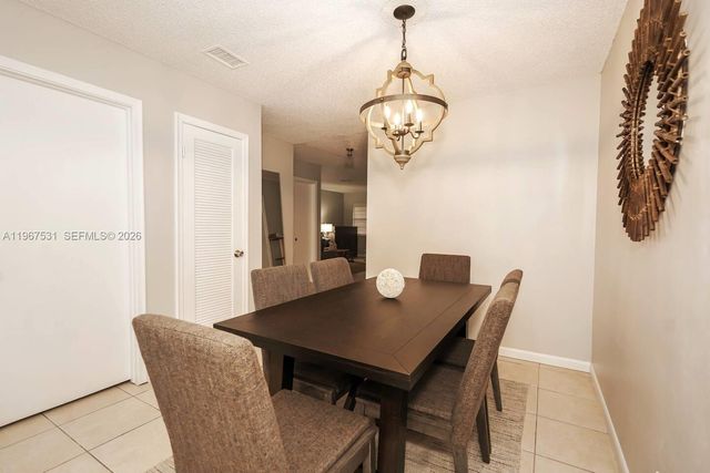 20 SE 12th St, Dania Beach, FL 33004