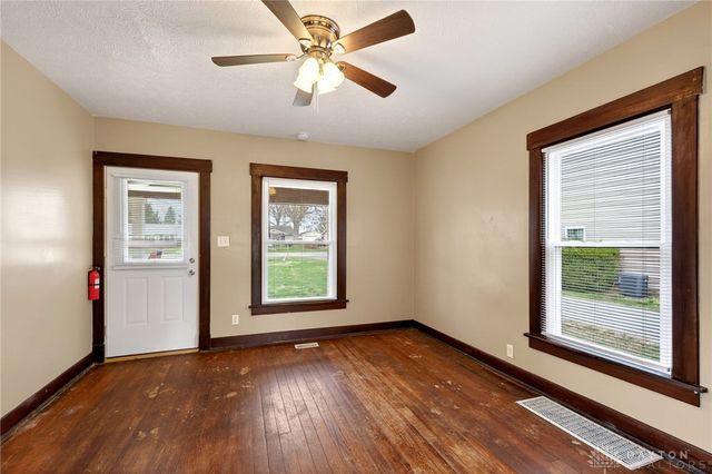 1577 W 2nd Street, Xenia, OH 45385