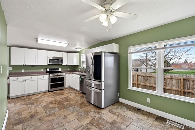 1577 W 2nd Street, Xenia, OH 45385