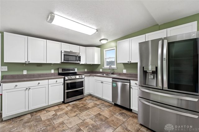 1577 W 2nd Street, Xenia, OH 45385