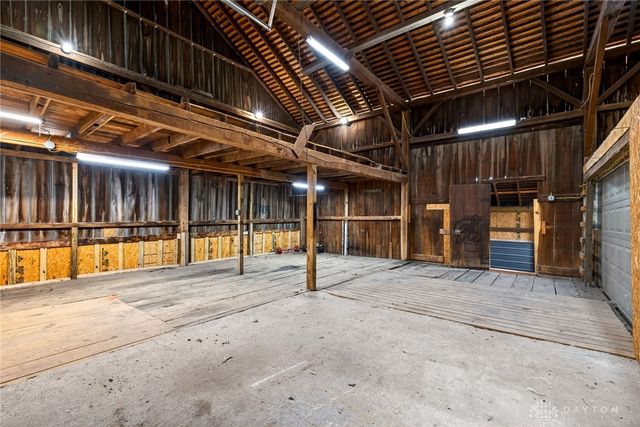 1577 W 2nd Street, Xenia, OH 45385