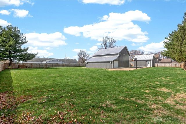 1577 W 2nd Street, Xenia, OH 45385