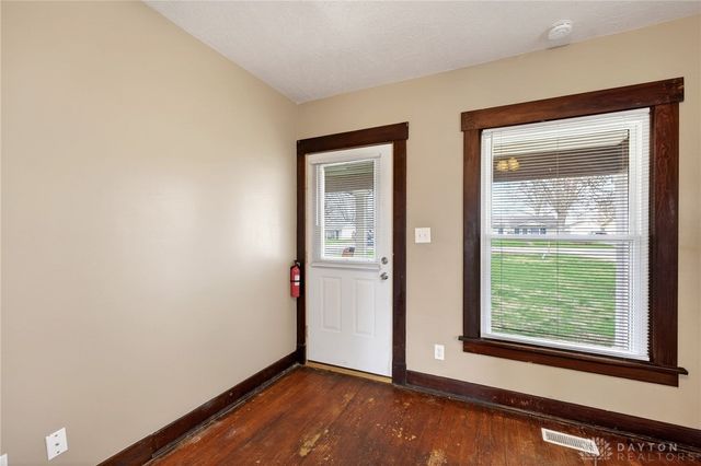 1577 W 2nd Street, Xenia, OH 45385