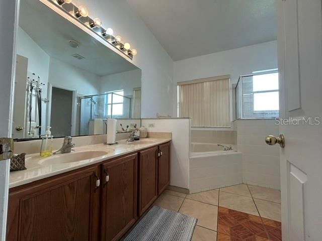 375 ALDERSHOT COURT, Kissimmee, FL 34758