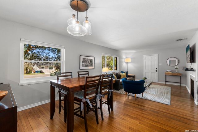 114 Blakeley Dr, San Antonio, TX 78209