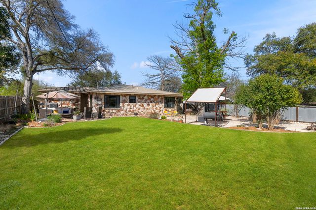 114 Blakeley Dr, San Antonio, TX 78209