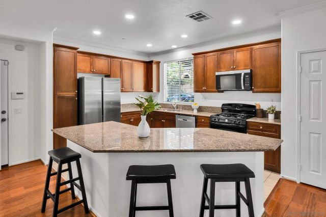1205 Calabria St., Santee, CA 92071