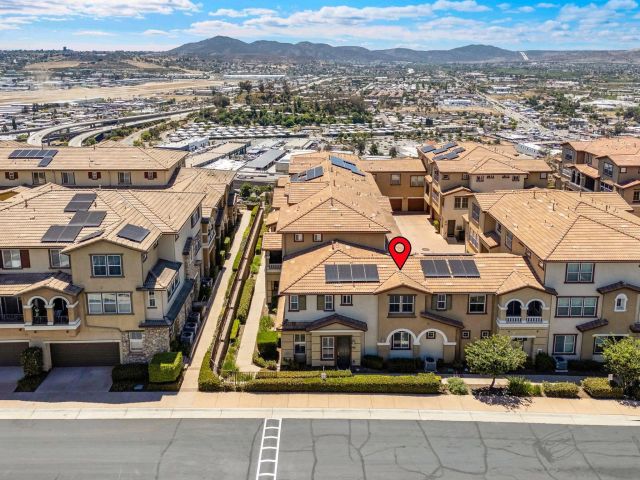 1205 Calabria St., Santee, CA 92071