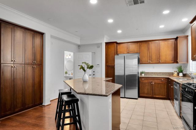 1205 Calabria St., Santee, CA 92071
