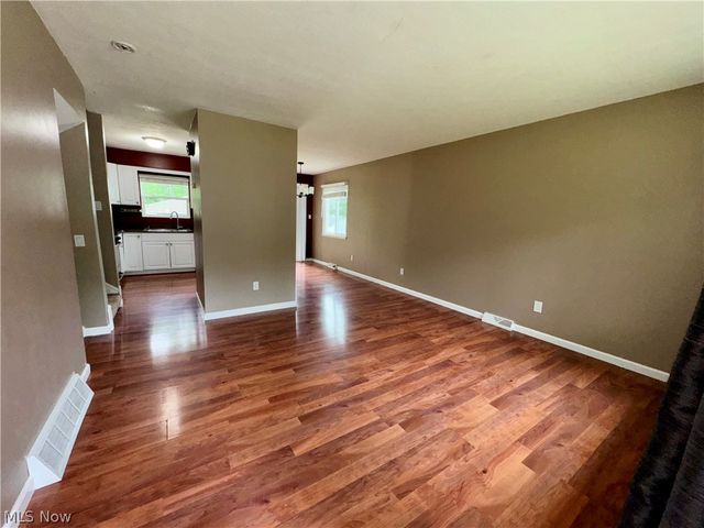 1214 Bryce Avenue, Aurora, OH 44202