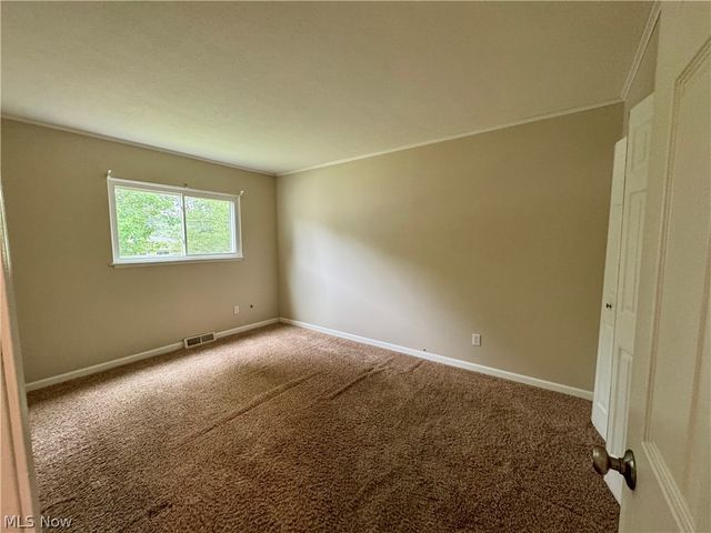 1214 Bryce Avenue, Aurora, OH 44202