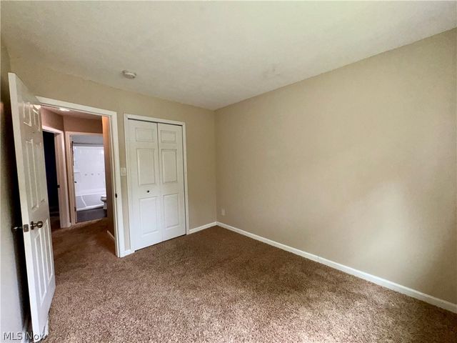 1214 Bryce Avenue, Aurora, OH 44202