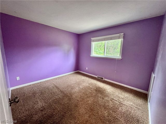 1214 Bryce Avenue, Aurora, OH 44202