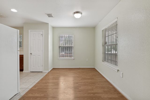 1834 Bayside Street, Dallas, TX 75212