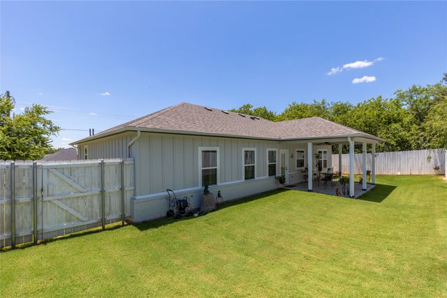 5523 Firewood Trail, Granbury, TX 76048