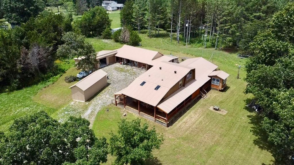 5340 Lunns Store Rd, Chapel Hill, TN 37034