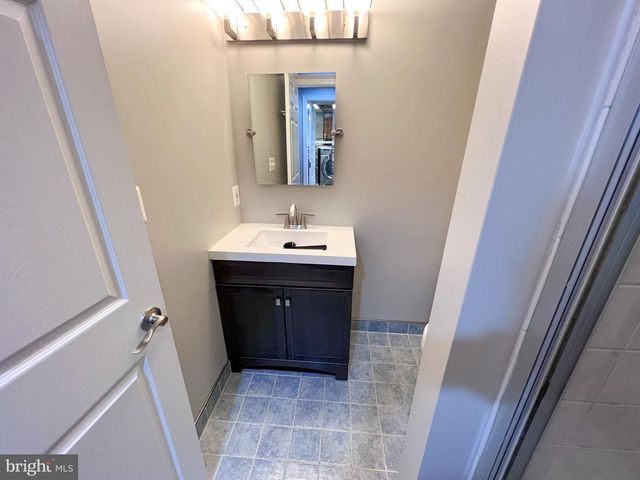 8514 RHUDDLAN RD, Nottingham, MD 21236