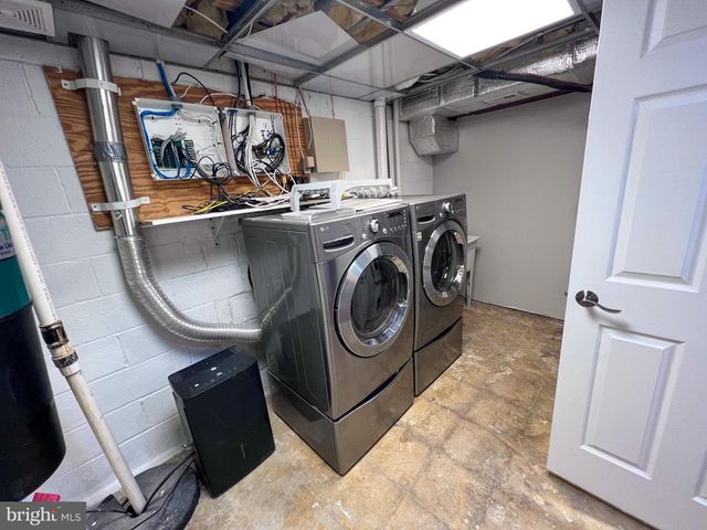 8514 RHUDDLAN RD, Nottingham, MD 21236