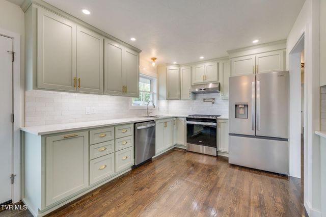504 Wilson Street, Church Hill, TN 37642