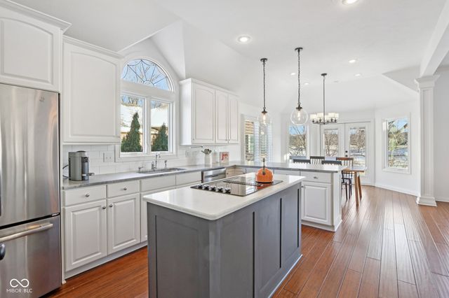 7234 Pymbroke Circle, Fishers, IN 46038