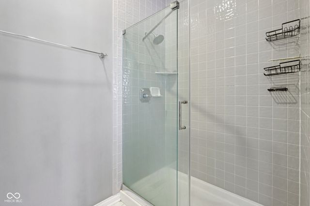 7234 Pymbroke Circle, Fishers, IN 46038