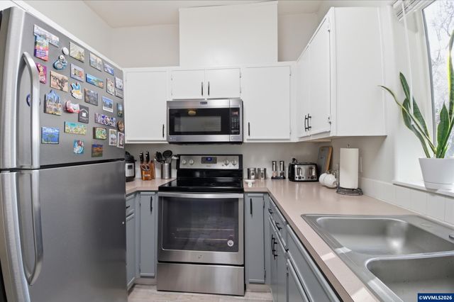 1490 Madelyn Av SE, Salem, OR 97306