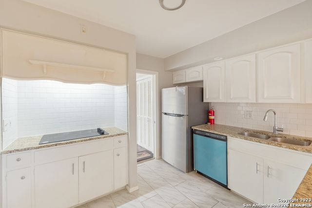 7500 Callaghan Rd Apt 120, San Antonio, TX 78229