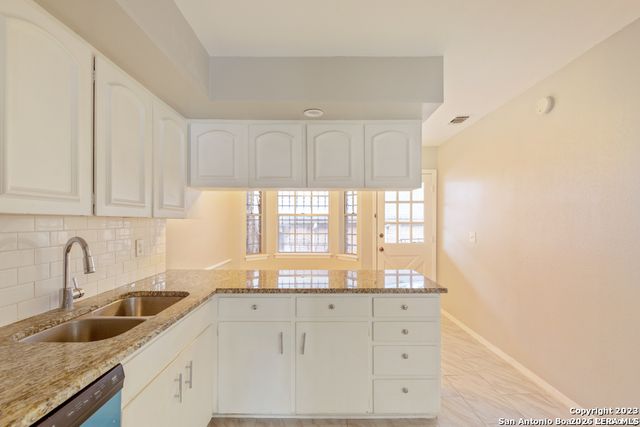 7500 Callaghan Rd Apt 120, San Antonio, TX 78229