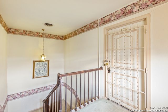 7500 Callaghan Rd Apt 120, San Antonio, TX 78229