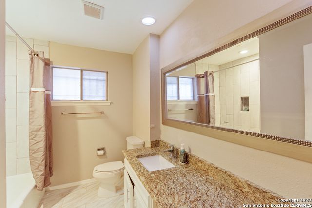 7500 Callaghan Rd Apt 120, San Antonio, TX 78229