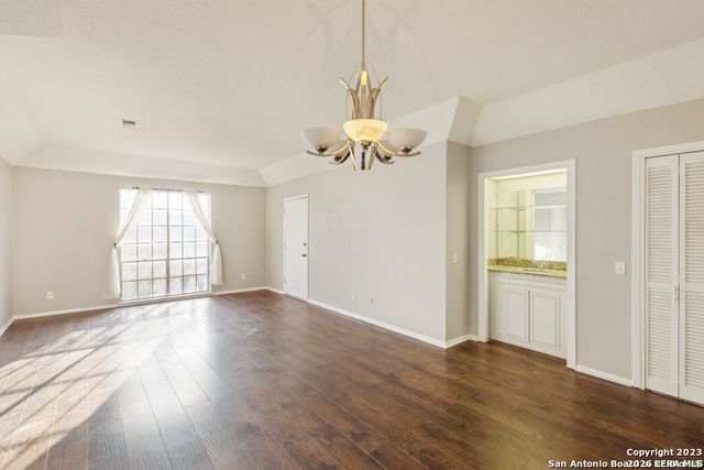 7500 Callaghan Rd Apt 120, San Antonio, TX 78229