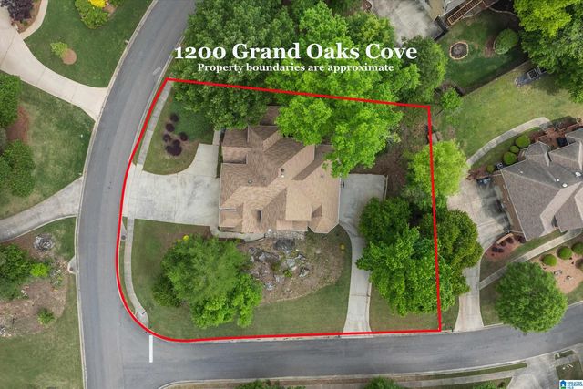 1200 GRAND OAKS COVE, Hoover, FL 35022