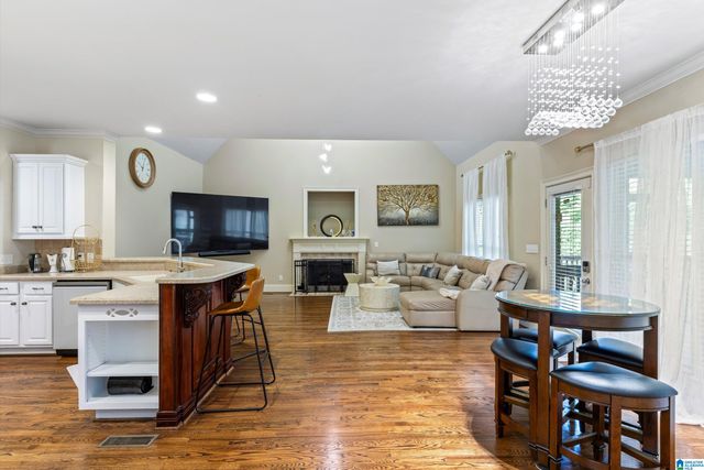 1200 GRAND OAKS COVE, Hoover, FL 35022