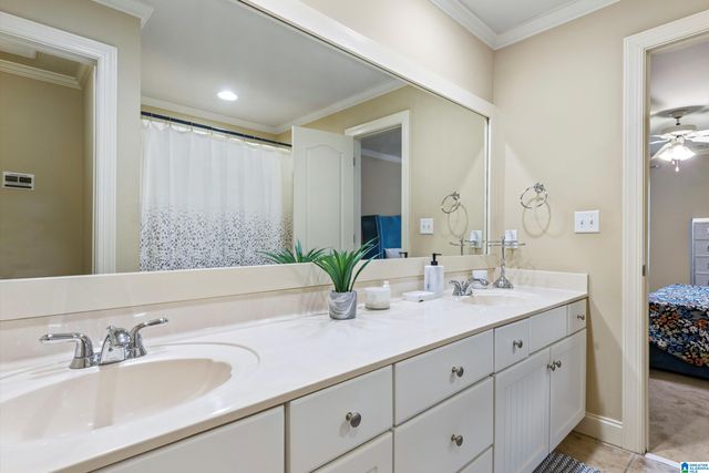 1200 GRAND OAKS COVE, Hoover, FL 35022