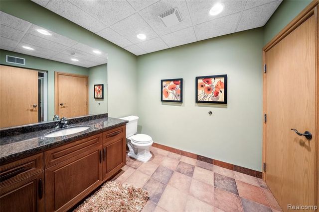 9281 Island Drive, Grosse Ile, MI 48138