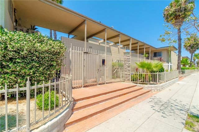 3325 Santa Fe Avenue 110, Long Beach, CA 90810