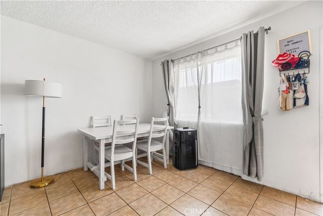 3325 Santa Fe Avenue 110, Long Beach, CA 90810