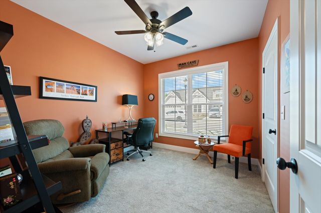 1077 Malinda Ln, Greenbrier, TN 37073