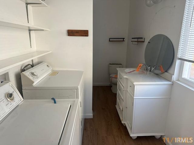 2104 Division Street, Evansville, IN 47711