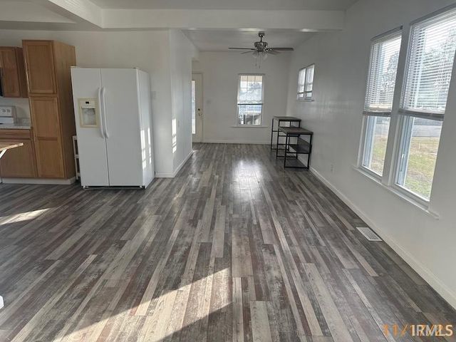 2104 Division Street, Evansville, IN 47711