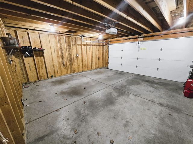 28 Central Greens Boulevard, Indianapolis, IN 46222