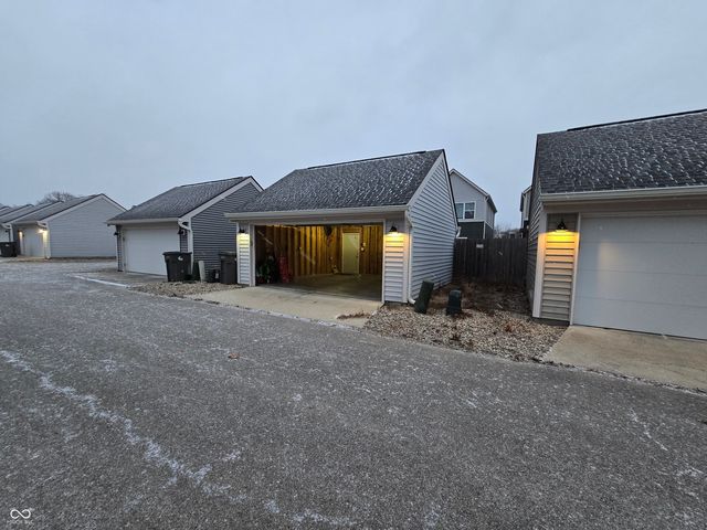 28 Central Greens Boulevard, Indianapolis, IN 46222