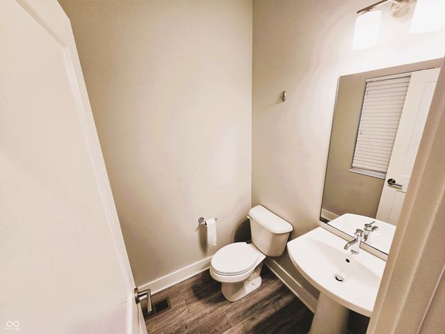 28 Central Greens Boulevard, Indianapolis, IN 46222